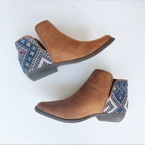 Cat & Jack | Tan and embroidered bootie